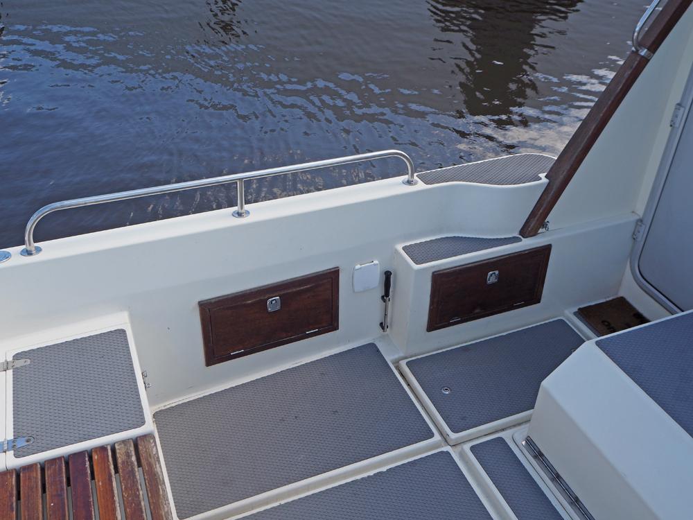 picture Deck equipment